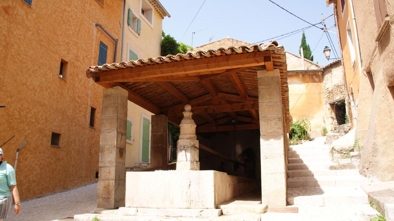 Appartamento Fontaine Aups Esterno foto